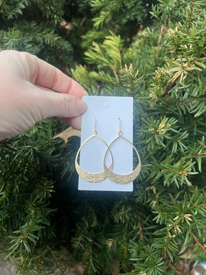 Brushed Gold Oval Metal Earrings