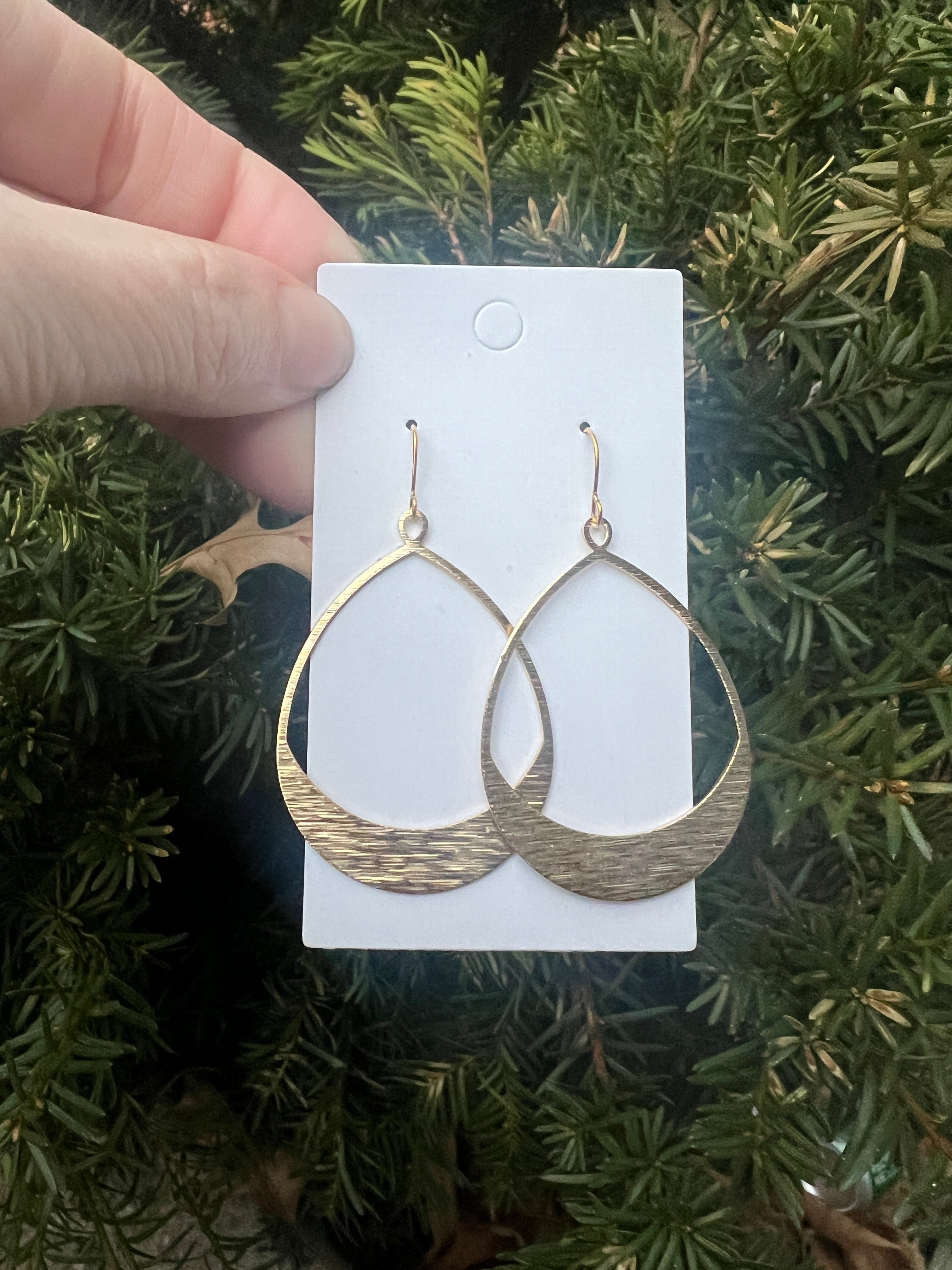 Brushed Gold Oval Metal Earrings