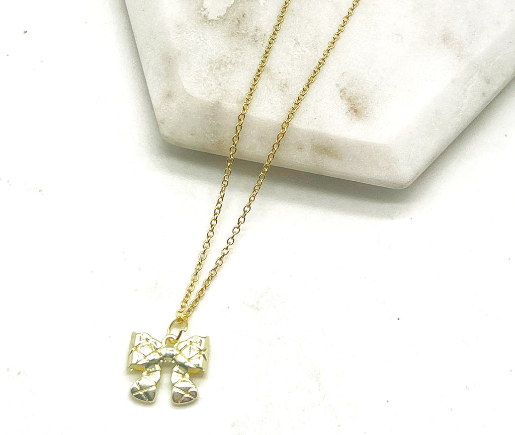 Gold Quilted Bow Necklace