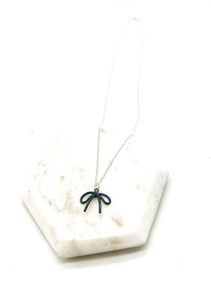 Back Loopy Bow Necklace