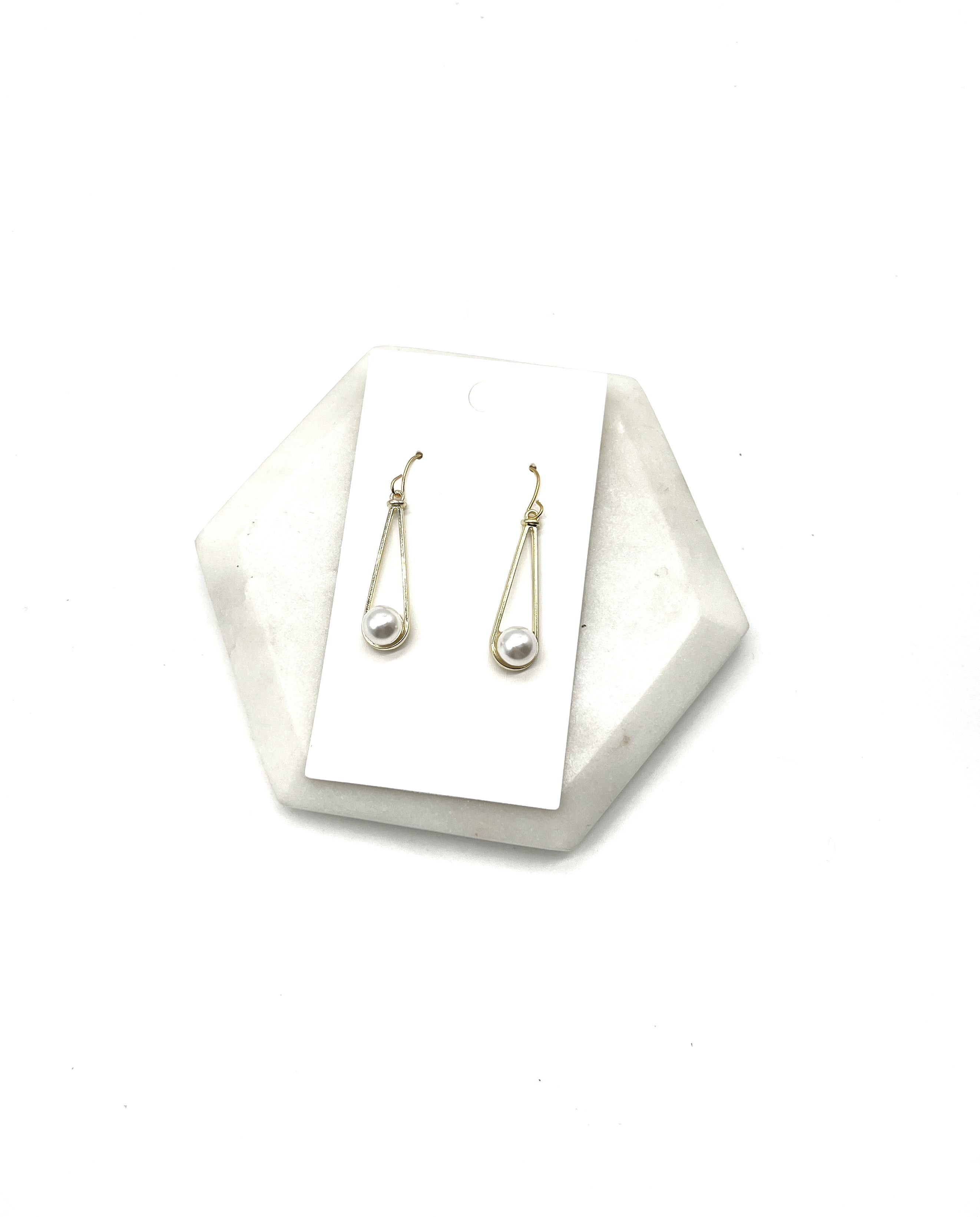 Pearl Teardrop Metal Earrings