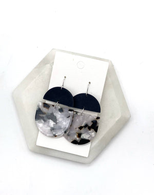 Black and White Acrylic and Wood Deco Drops