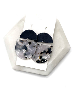 Black and White Acrylic and Wood Deco Drops