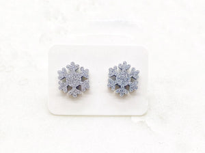 Snowflake stud earrings