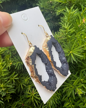 Black Long Agate Druzy Resin Slice